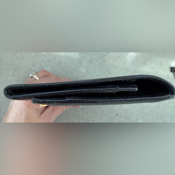 EUC Salvatore Ferragamo Elegant Black Leather wallet - Picture 9 of 10